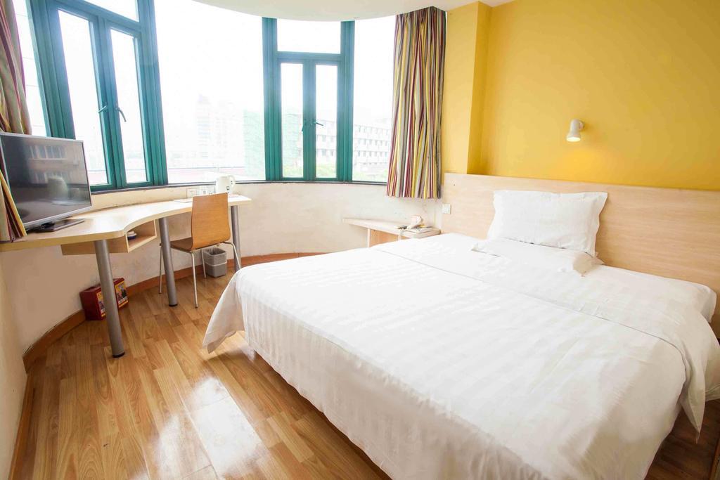 Hotel 7Days Premium Chongqing Hongqihegou Pokój zdjęcie